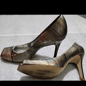 Gianni Bini Silver Heels Women’s Size 7.5 – Elegant Dress‎ Shoes Party Ready
